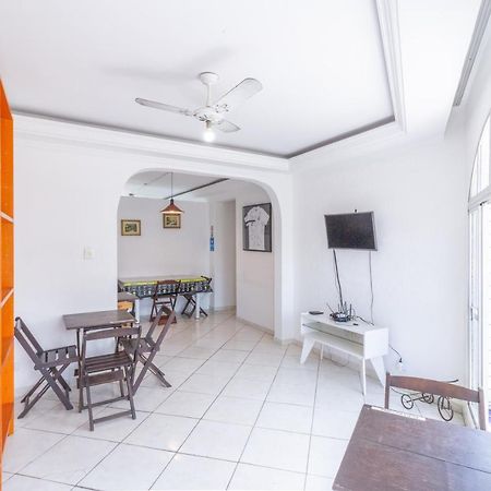 Le Monde Hostel Гуаружа Екстер'єр фото