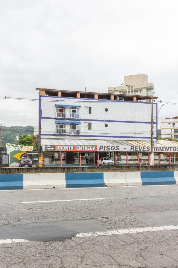 Le Monde Hostel Гуаружа Екстер'єр фото