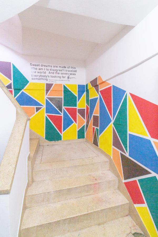 Le Monde Hostel Гуаружа Екстер'єр фото