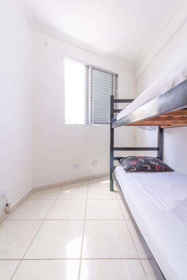 Le Monde Hostel Гуаружа Екстер'єр фото