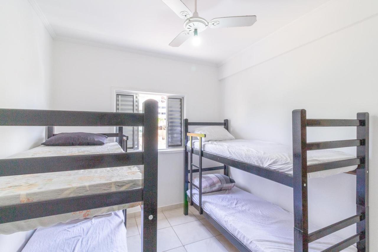 Le Monde Hostel Гуаружа Екстер'єр фото