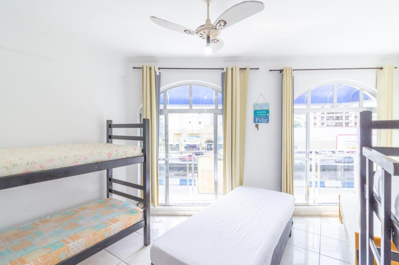 Le Monde Hostel Гуаружа Екстер'єр фото