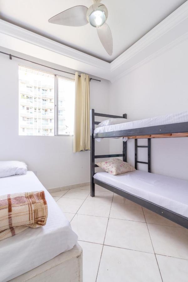 Le Monde Hostel Гуаружа Екстер'єр фото