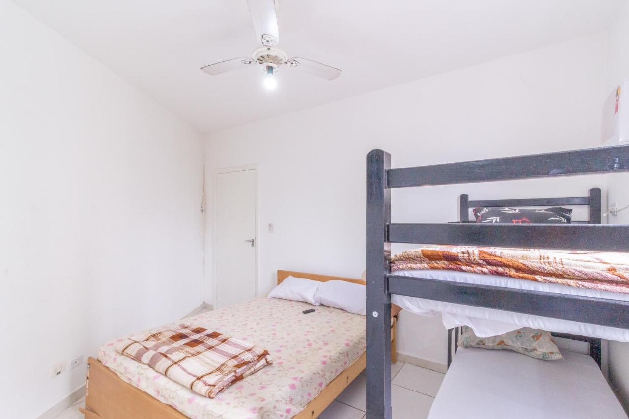 Le Monde Hostel Гуаружа Екстер'єр фото